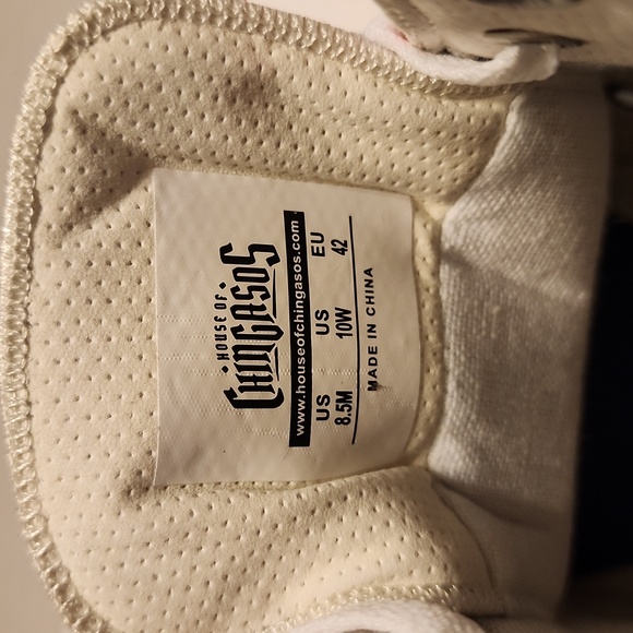 Shoes - Picture 4 of 4